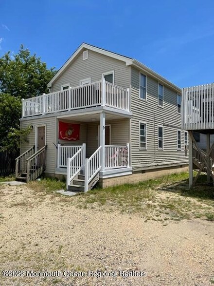 216 Hamilton Ave, Seaside Heights, NJ 08751