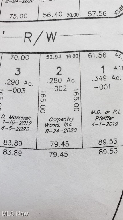 7076 Village Way Dr, Garrettsville, OH 44231