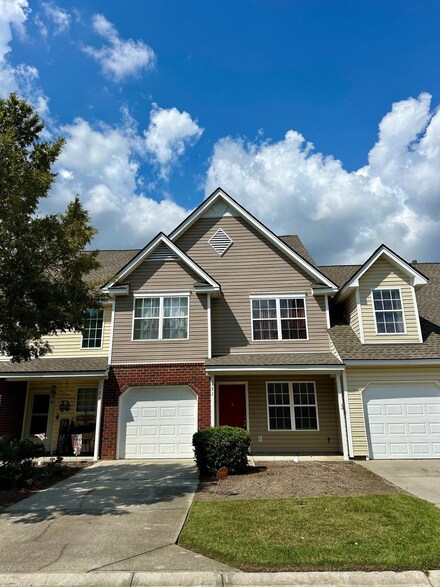 131 Darcy Ave, Goose Creek, SC 29445