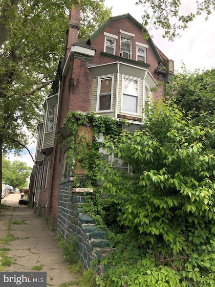 2737 W Somerset St, Philadelphia, PA 19132