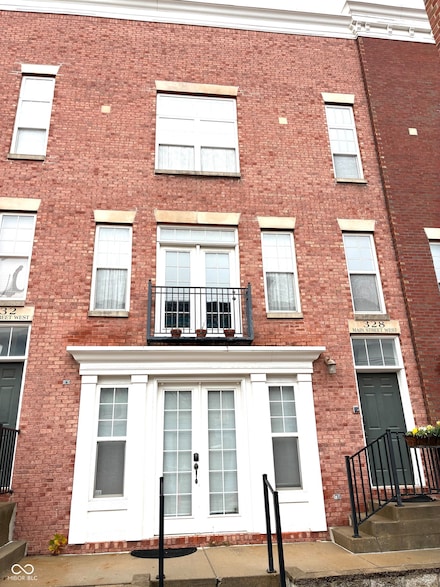 328 W Main St, Carmel, IN 46032