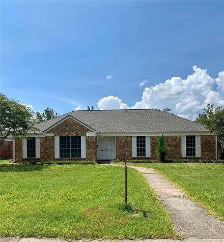 2414 19th St, Lake Charles, LA 70601