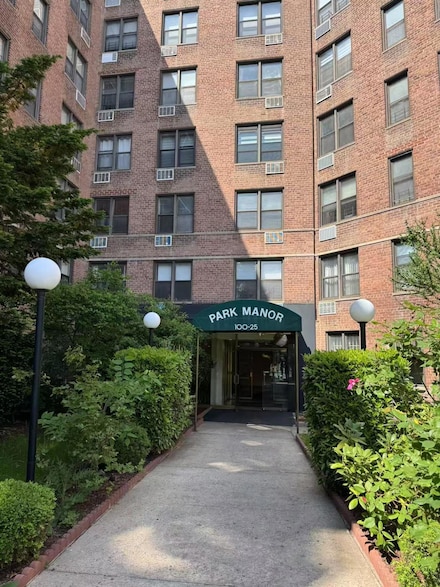 100-25 Queens Blvd Unit 4D, Forest Hills, NY 11375