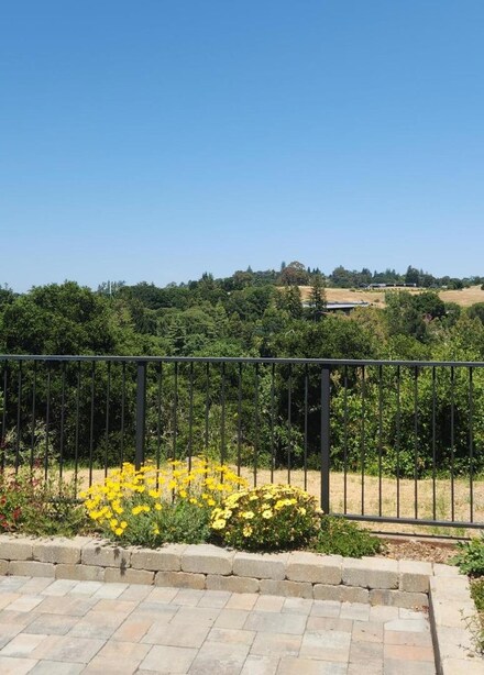 287 Portola Rd, Portola Valley, CA 94028