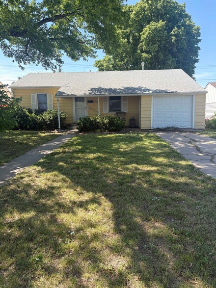 459 W 11th St Unit Hoisington, KS 67544, Hoisington, KS 67544