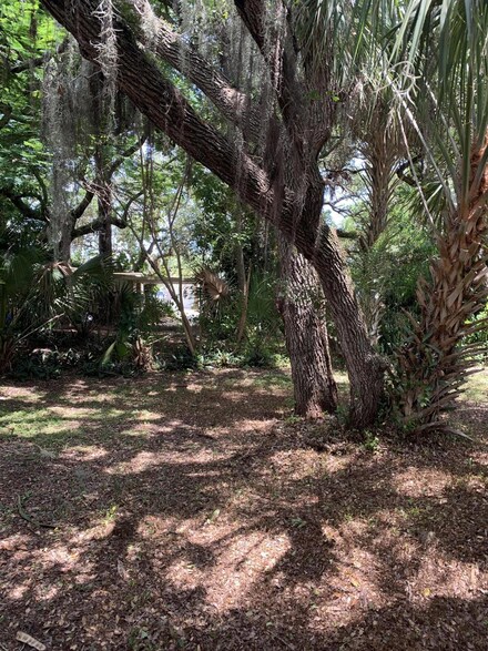 12604 Prosperity Farms Rd, Palm Beach Gardens, FL 33410