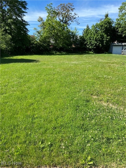 3315 Yorkshire Rd, Cleveland Heights, OH 44118