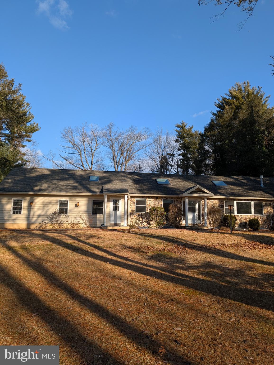 1427 Sugartown Rd, Berwyn, PA 19312