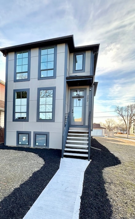 302 S 7th Ave, Maywood, IL 60153