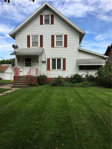 3511 Kingman Blvd, Des Moines, IA 50311