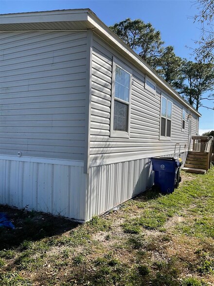 17211 Brynwood Ln, Okeechobee, FL 34974