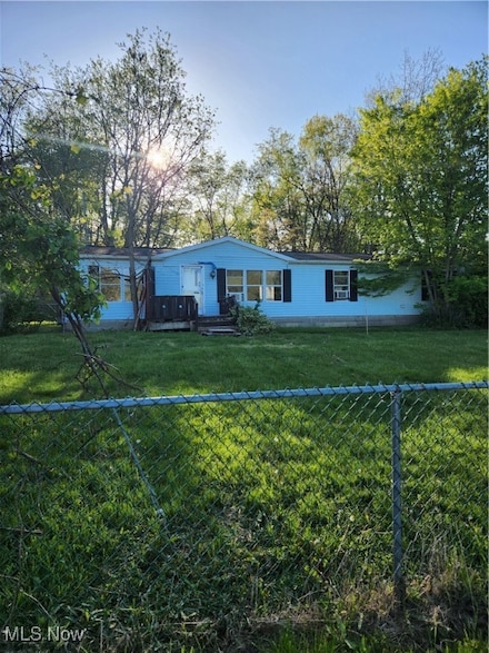 3843 Victory Ave, Louisville, OH 44641