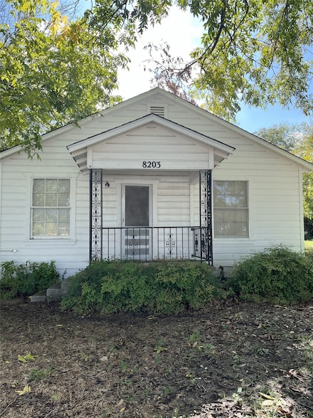 8203 Delmar St, Fort Worth, TX 76108