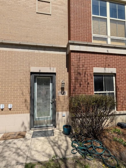 1138 W Washburne Ave Unit 1138, Chicago, IL 60608