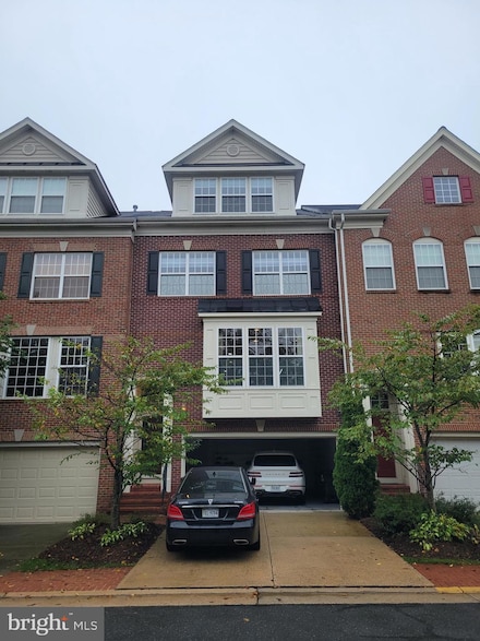 8062 Criaza Branch Ct, Vienna, VA 22182