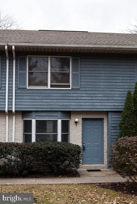 937 W Whitehall Rd Unit D, State College, PA 16801