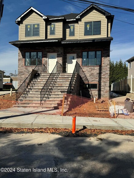 41 Sweetwater Ave Unit 43, Staten Island, NY 10308