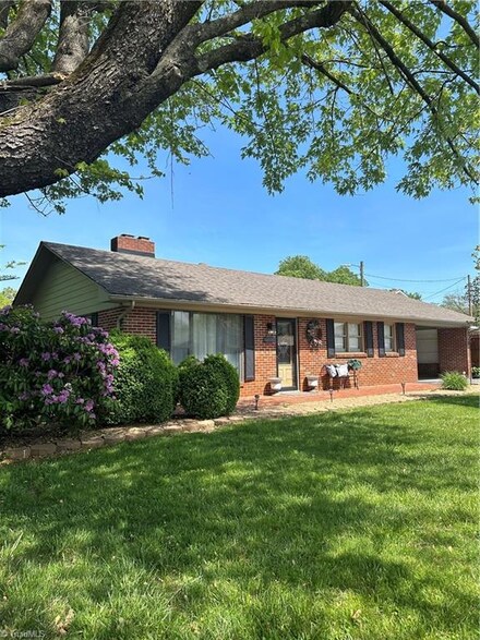 158 Traphill Rd, Hays, NC 28635