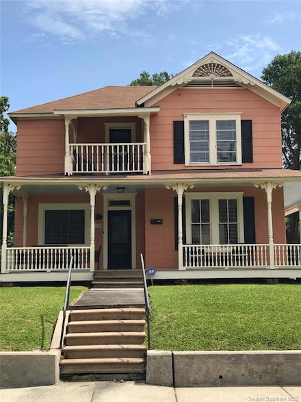 1149 Hodges St, Lake Charles, LA 70601