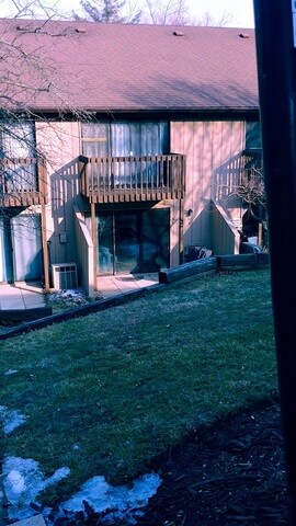 27 Jamaica Colony Unit 5, Fox Lake, IL 60020