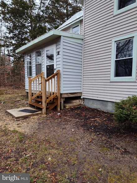 70 Steinfield Steinfeld Ave, Elmer, NJ 08318