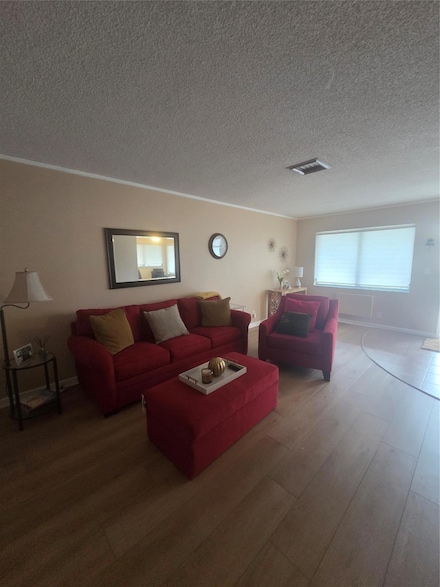 1920 NE 51st Ct Unit 201, Fort Lauderdale, FL 33308