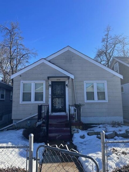 4948 Davison Ave, Saint Louis, MO 63120