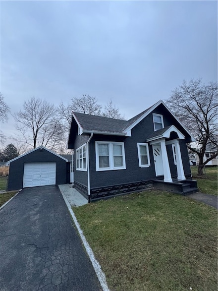 250 Chalford Rd, Rochester, NY 14616