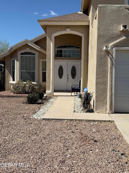 6113 Camden Lake St, El Paso, TX 79932