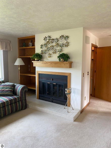 2679 Green Meadows Dr Unit 8, Traverse City, MI 49685