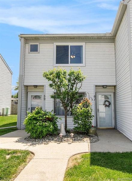 59 Rosebud Ln Unit 74, Mount Clemens, MI 48043