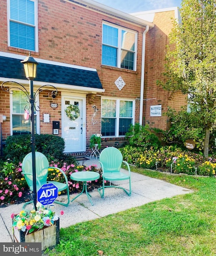 3003 Harbour Dr, Palmyra, NJ 08065