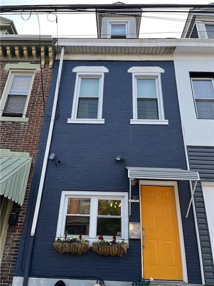 315 39th St, Pittsburgh, PA 15201