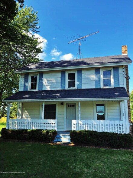 13182 W Howe Rd, Eagle, MI 48822