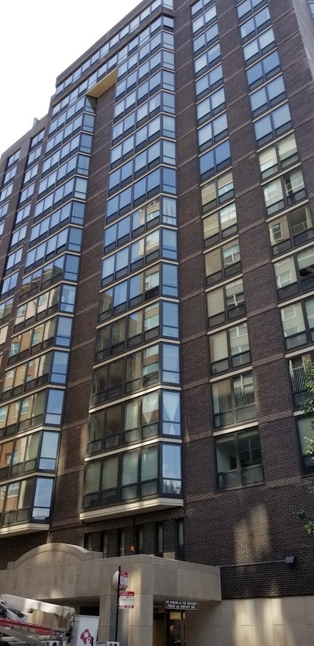 21 W Goethe St Unit 7C, Chicago, IL 60610
