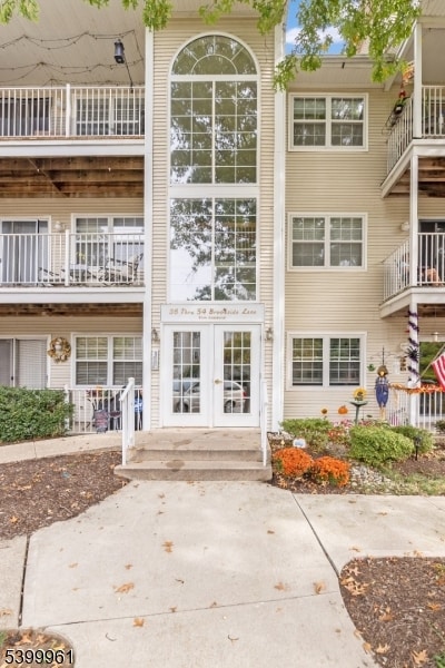 52 Brookside Ln, Mount Arlington, NJ 07856