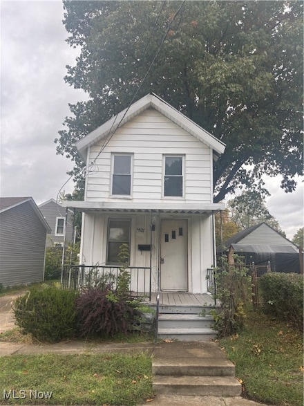 1427 4th St NE, Canton, OH 44704