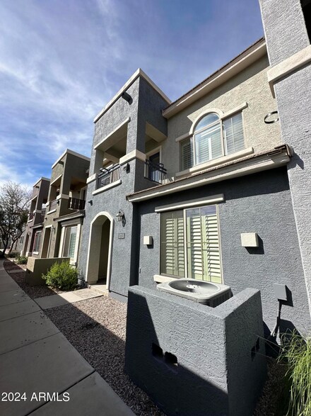 2402 E 5th St Unit 1713, Tempe, AZ 85288