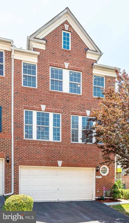47571 Royal Burnham Terrace, Sterling, VA 20165