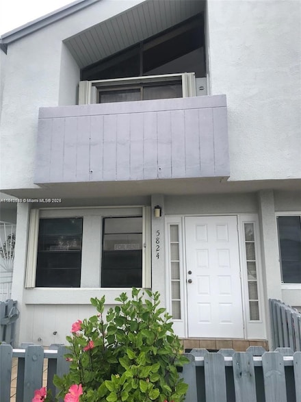 5824 W 18th Ave Unit 1021, Hialeah, FL 33012