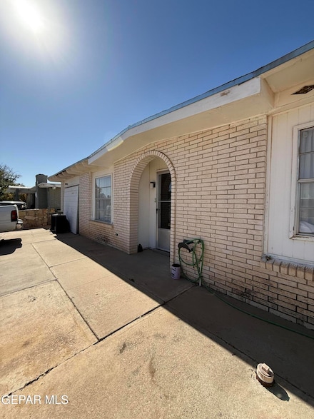10477 Mackinaw St, El Paso, TX 79924