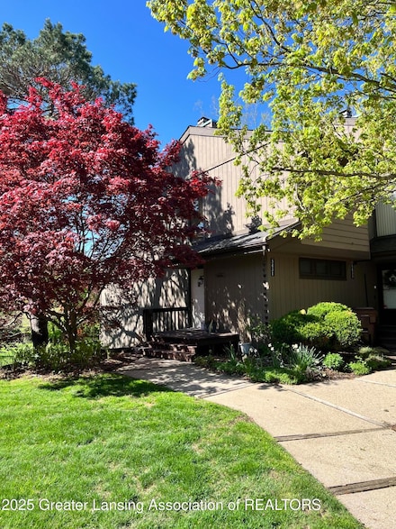 5431 Wild Oak Dr Unit 20, East Lansing, MI 48823