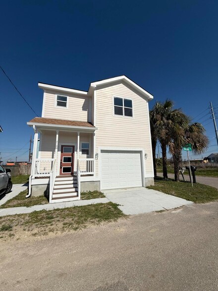 2100 Booker St, Charleston, SC 29405