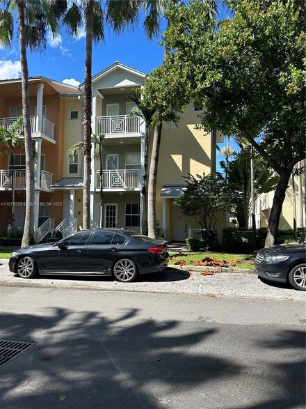 1331 SW 3rd Ct, Fort Lauderdale, FL 33312