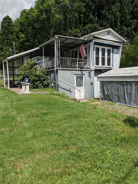 197 Heller Rd, Butler, PA 16002