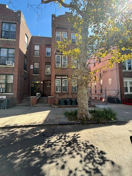 659 Miller Ave, Brooklyn, NY 11207