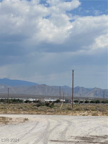 6801 San Blas Ln, Pahrump, NV 89060