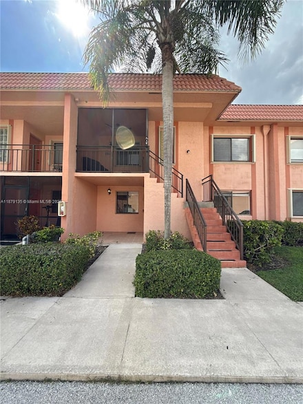 227 Lakeview Dr Unit 103, Weston, FL 33326