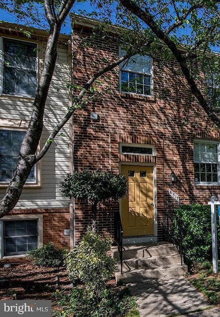 6317 Betsy Ross Ct, Centreville, VA 20121