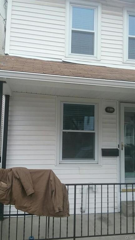 827 Cherokee St, Fountain Hill, PA 18015